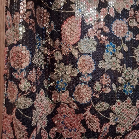 Vince Camuto Black Floral-Print Sequined Skirt Large, 17 Across Waist , 27 Long - Picture 3 of 6